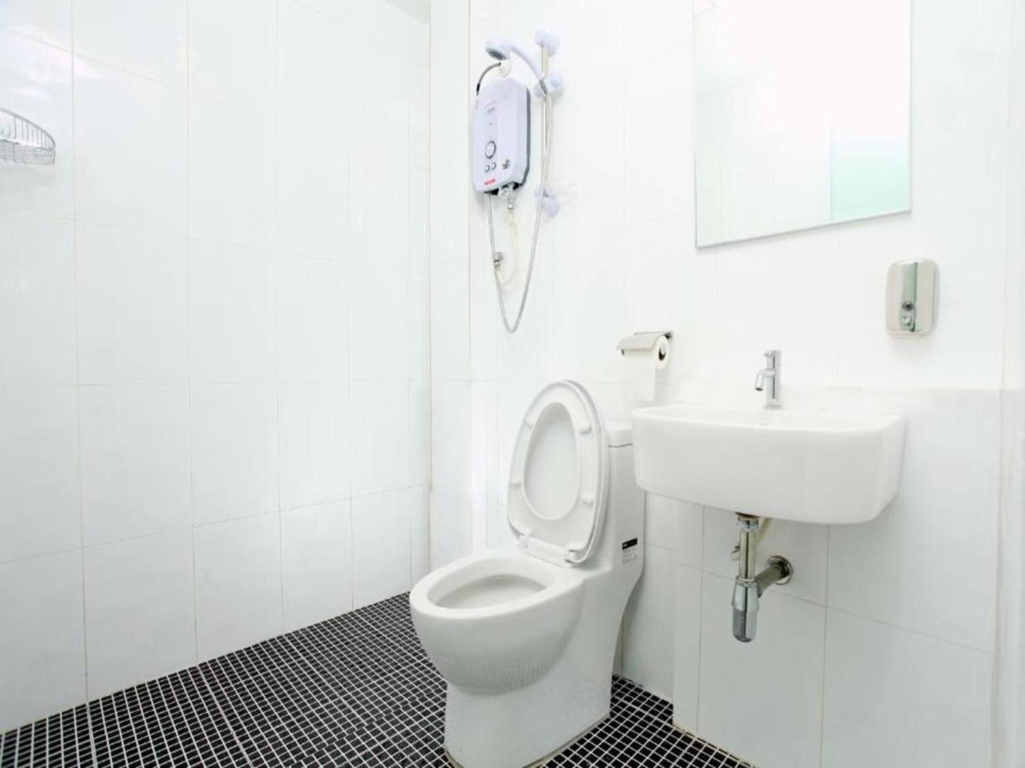 Hotel O Crossroads Hotel Kuala Lumpur Ngoại thất bức ảnh